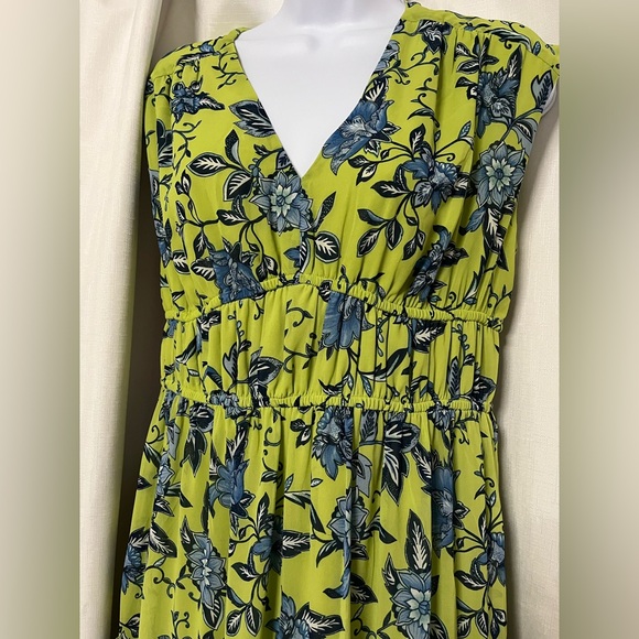Maison Tara Dresses & Skirts - Madison Tara Women’s Cap Sleeve Beach Maxi Floral Dress Size 4